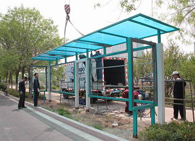 陽光板應用于公交站系統